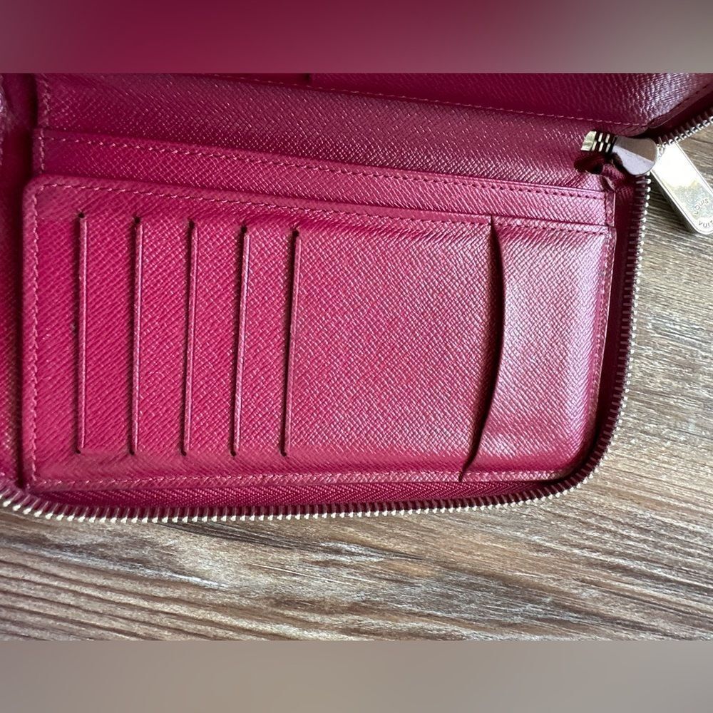 Louis Vuitton Epi leather wallet - Picture 8 of 14
